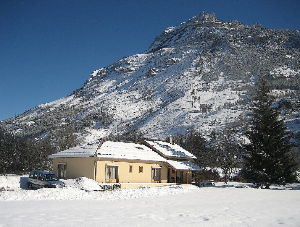 Chambres d'Hôtes la Pierre d'Oran LʼArgentière-la-Bessée Exterior foto