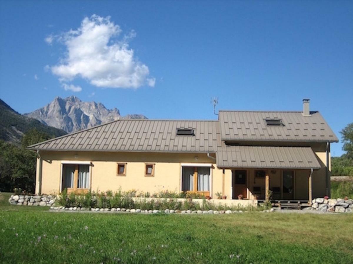 Chambres d'Hôtes la Pierre d'Oran LʼArgentière-la-Bessée Exterior foto