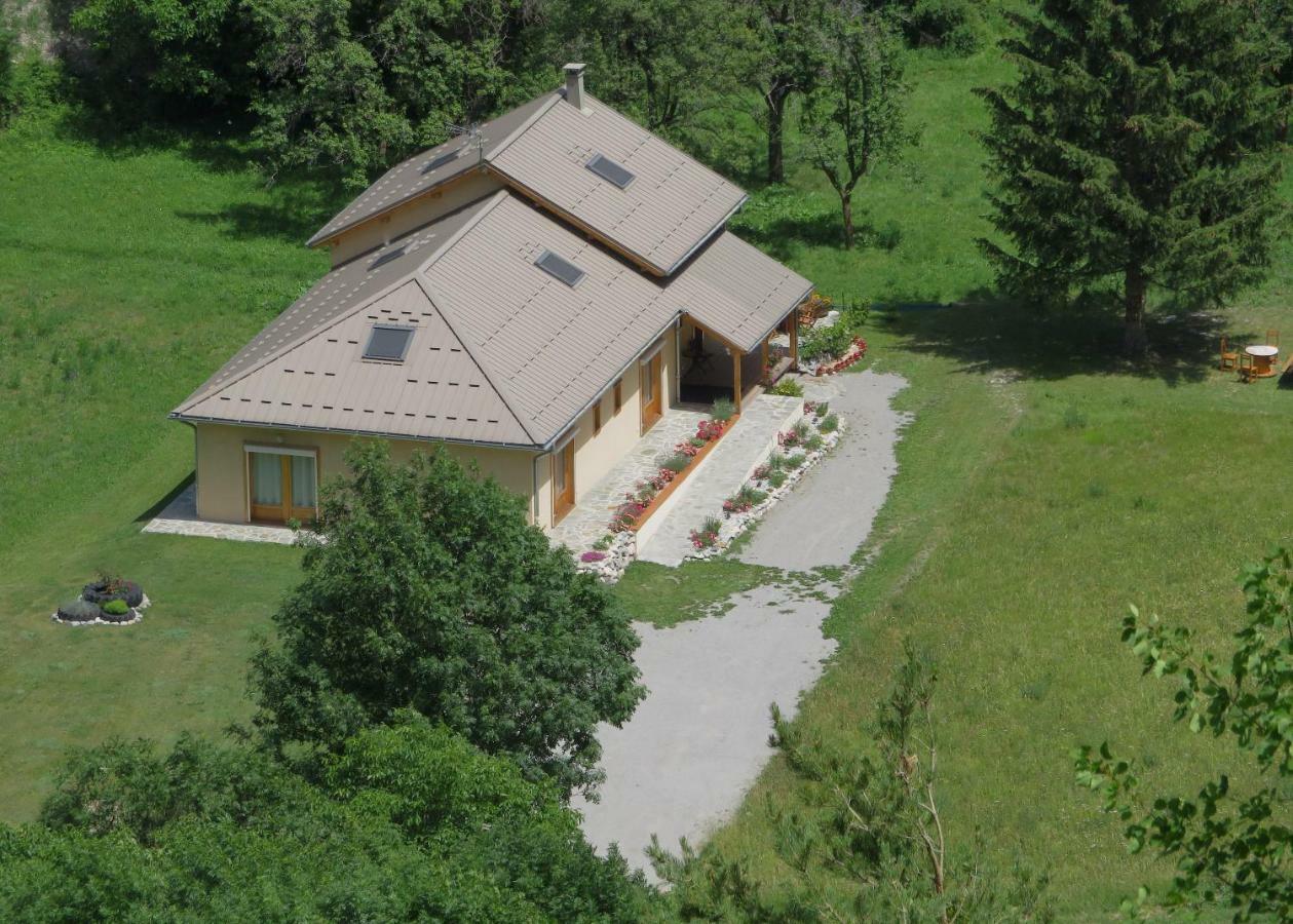 Chambres d'Hôtes la Pierre d'Oran LʼArgentière-la-Bessée Exterior foto