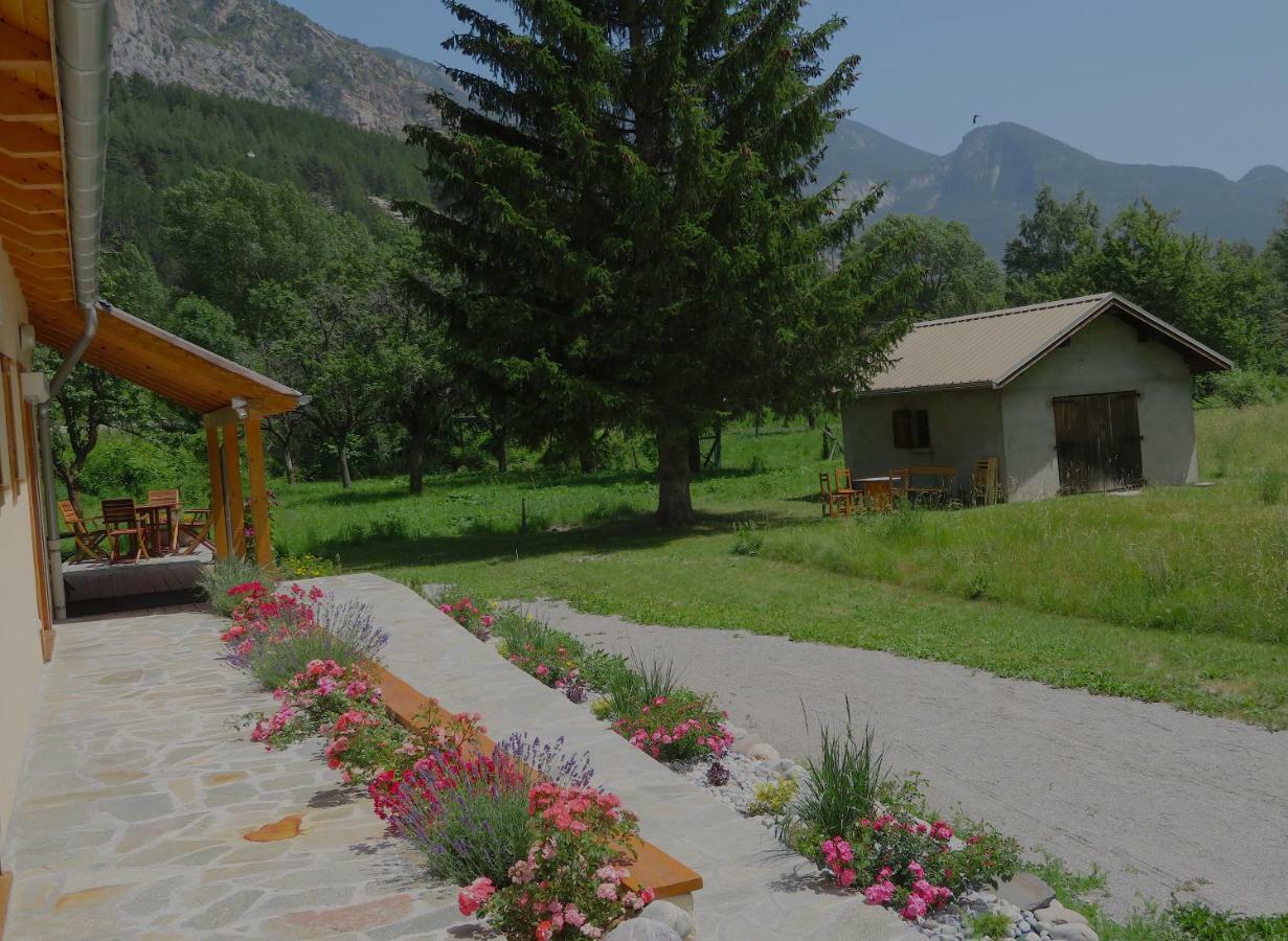 Chambres d'Hôtes la Pierre d'Oran LʼArgentière-la-Bessée Exterior foto